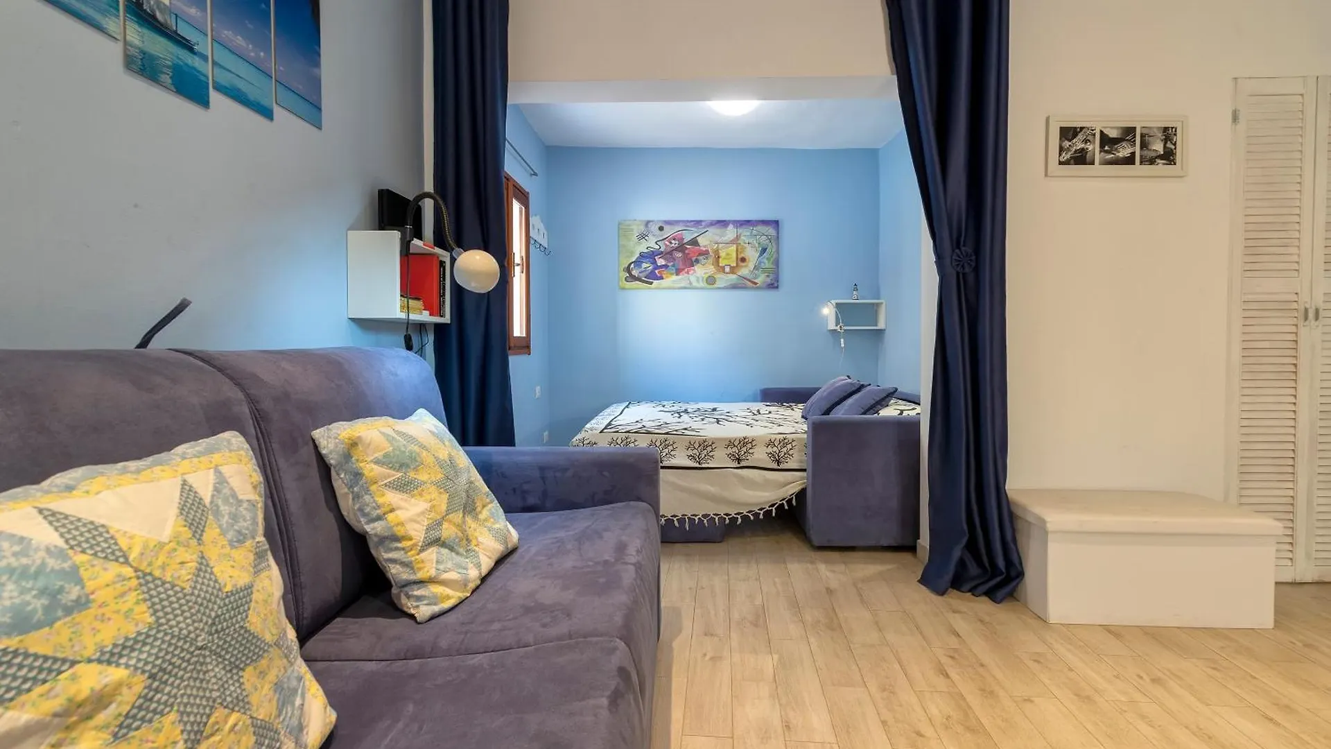 Apartment Peace At The City Center Alghero Italy