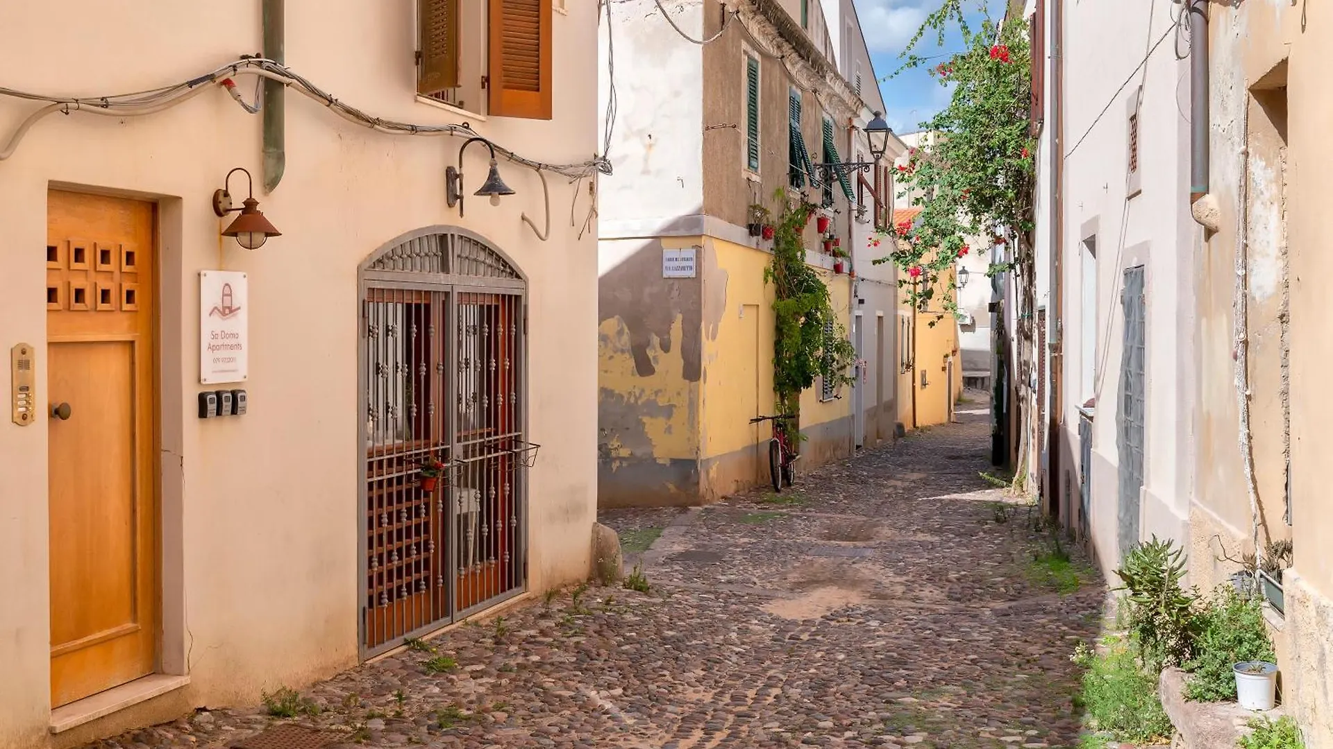 Peace At The City Center Alghero Italy